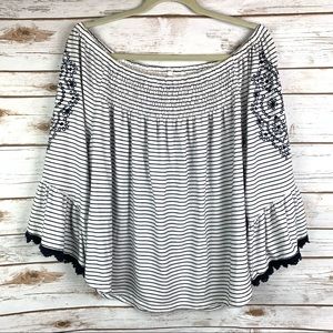 Black & white, peasant, bell sleeve w/floral embroidery detail, Maurices blouse